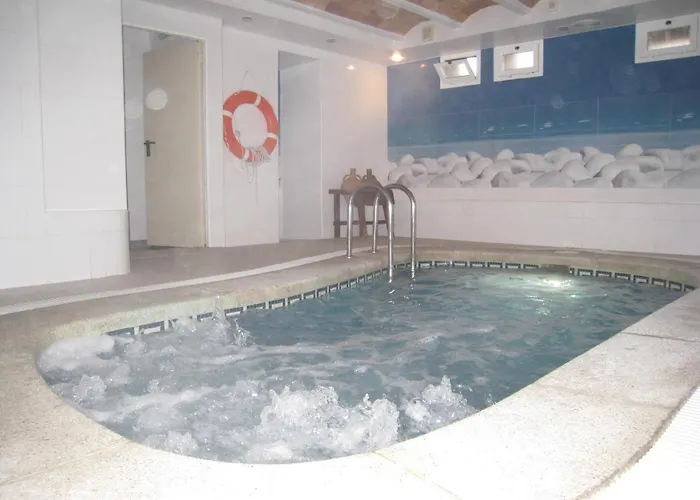 Hermes Готель Тоса-де-Мар