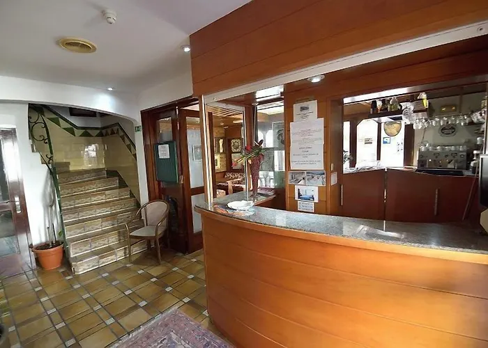 Готель Hermes *