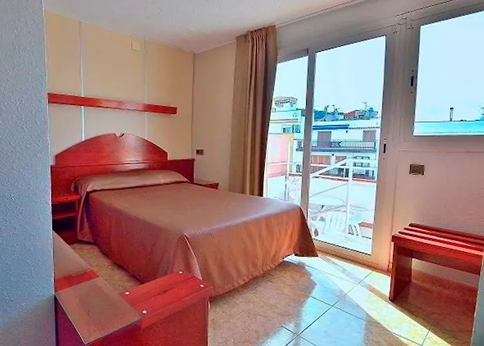 Hermes Готель Тоса-де-Мар